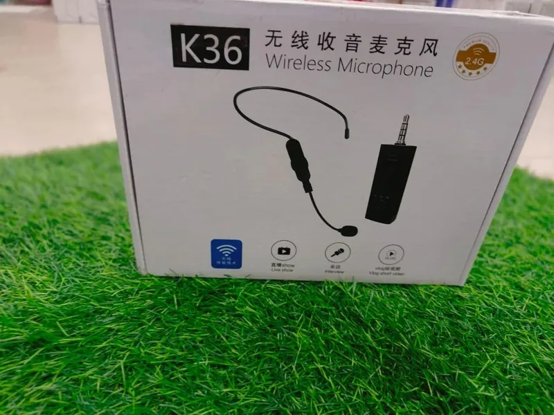 AY101 WIRELESS MICROPHONE