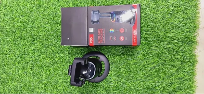 P05 Automatic face tracker