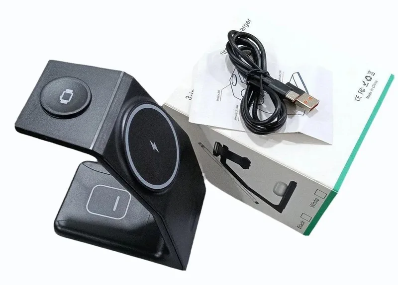 3 IN 1 MAGNETIC WIRELESS CHARGER