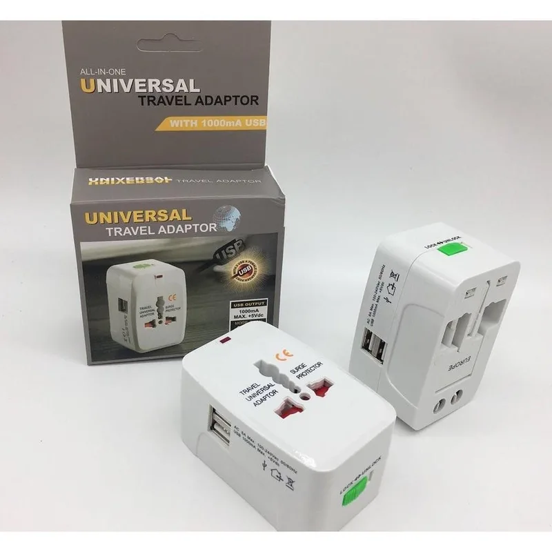 UNIVERSAL TRAVEL ADAPTOR WITH 2 USB A FEMALE CHARGER PORT