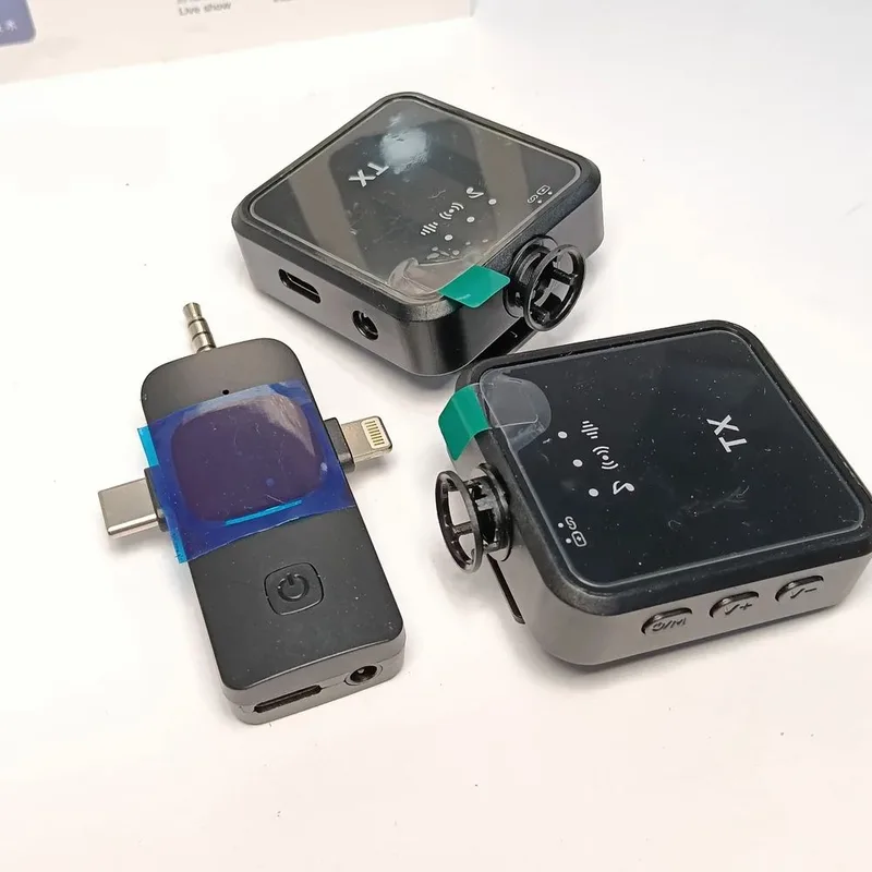 F11 2 Wireless Microphone