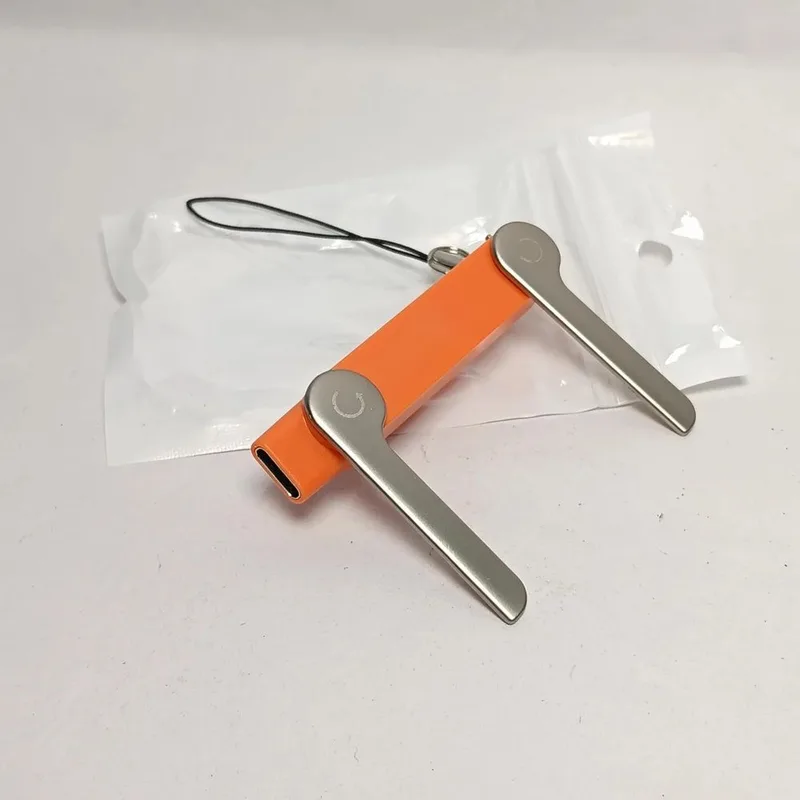 C To C Connector With Stand