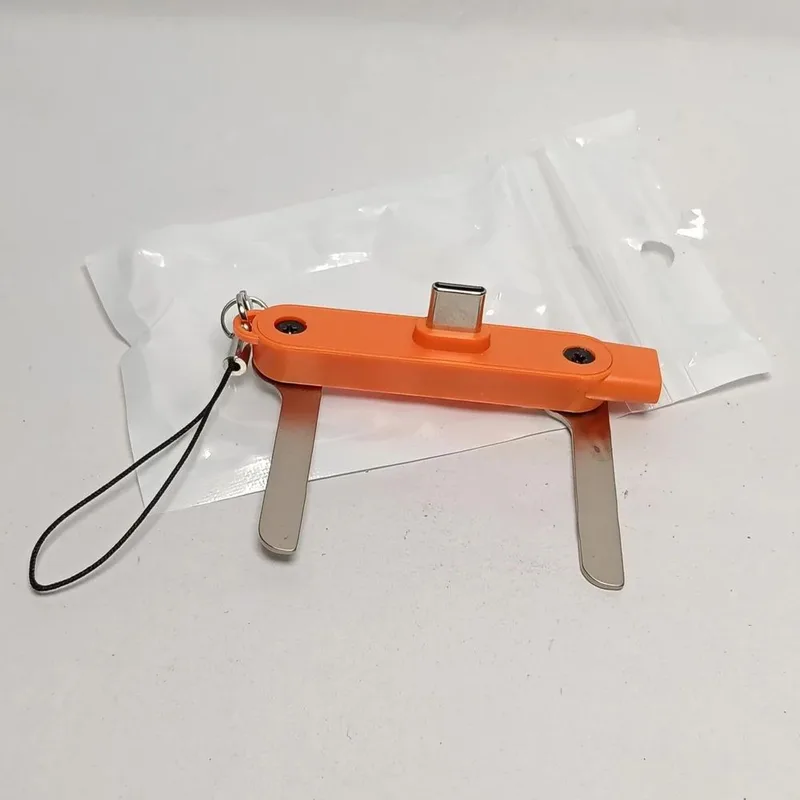 C To C Connector With Stand