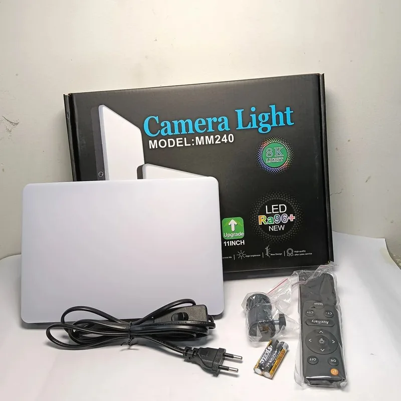 MM240 11 Inch Camera light